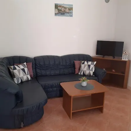 Seven Seas Apartment *