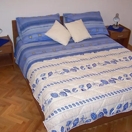 Apartment Seven Seas *